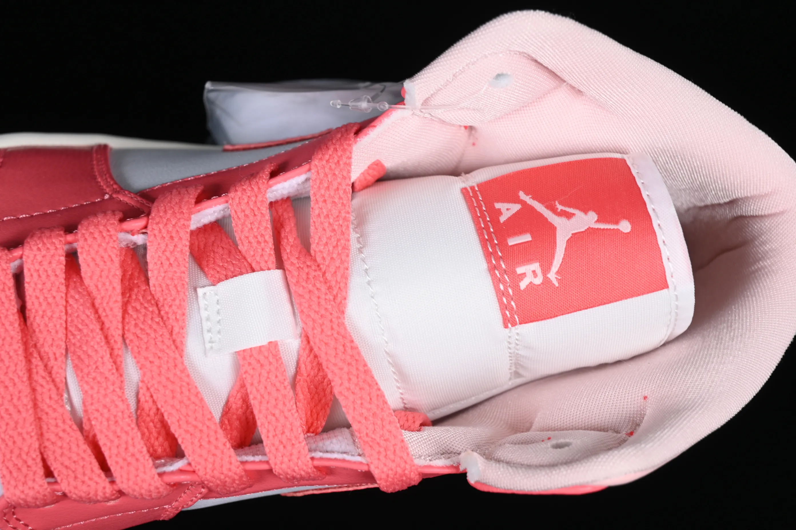 All categories Air Jordan Jordan series basketball shoes Air Jordan 1 Mid Air Jordan 1 Mid AJ1 Joe 1 white and pink mid-top cultural and casual sneakers BQ6472-186